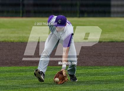 Thumbnail 2 in Greencastle vs. Brebeuf Jesuit Preparatory (IHSAA 3A Sectional First Round) photogallery.