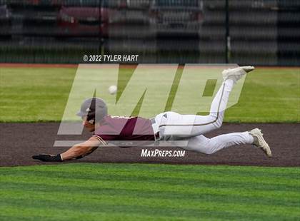 Thumbnail 3 in Greencastle vs. Brebeuf Jesuit Preparatory (IHSAA 3A Sectional First Round) photogallery.