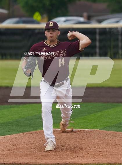 Thumbnail 2 in Greencastle vs. Brebeuf Jesuit Preparatory (IHSAA 3A Sectional First Round) photogallery.