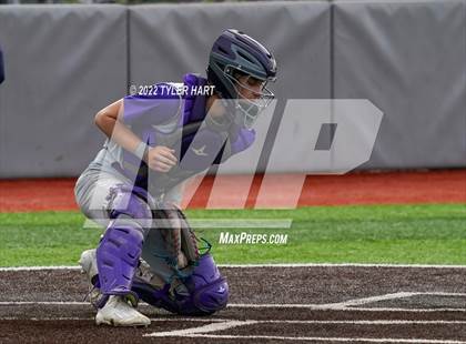 Thumbnail 2 in Greencastle vs. Brebeuf Jesuit Preparatory (IHSAA 3A Sectional First Round) photogallery.