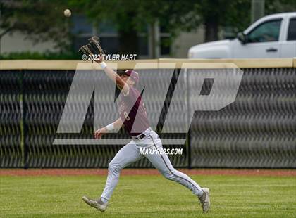 Thumbnail 1 in Greencastle vs. Brebeuf Jesuit Preparatory (IHSAA 3A Sectional First Round) photogallery.