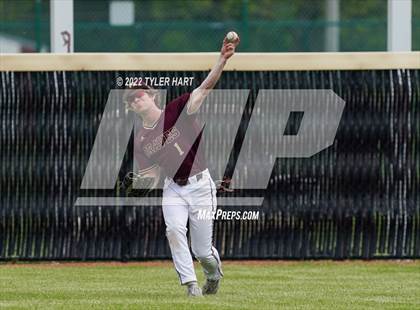 Thumbnail 2 in Greencastle vs. Brebeuf Jesuit Preparatory (IHSAA 3A Sectional First Round) photogallery.