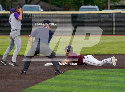 Thumbnail 2 in Greencastle vs. Brebeuf Jesuit Preparatory (IHSAA 3A Sectional First Round) photogallery.