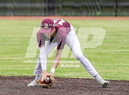 Thumbnail 2 in Greencastle vs. Brebeuf Jesuit Preparatory (IHSAA 3A Sectional First Round) photogallery.