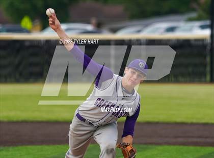 Thumbnail 2 in Greencastle vs. Brebeuf Jesuit Preparatory (IHSAA 3A Sectional First Round) photogallery.