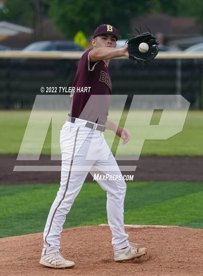 Thumbnail 1 in Greencastle vs. Brebeuf Jesuit Preparatory (IHSAA 3A Sectional First Round) photogallery.