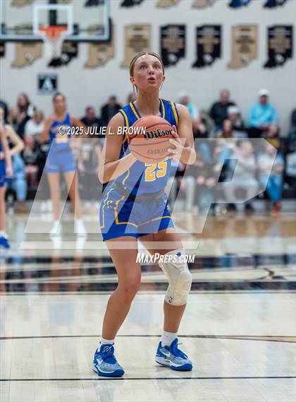 Thumbnail 3 in Carmel vs. Noblesville (IHSAA 4A Sectional 8 First Round) photogallery.