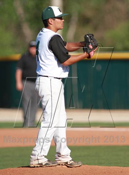 Thumbnail 1 in Haysville Campus vs. Derby (KSHSAA 6A Regional Playoff) photogallery.