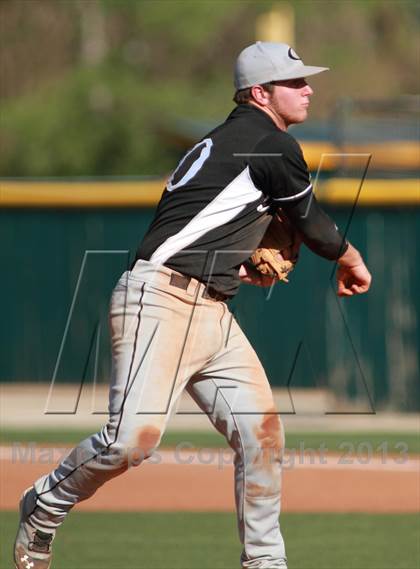 Thumbnail 2 in Haysville Campus vs. Derby (KSHSAA 6A Regional Playoff) photogallery.