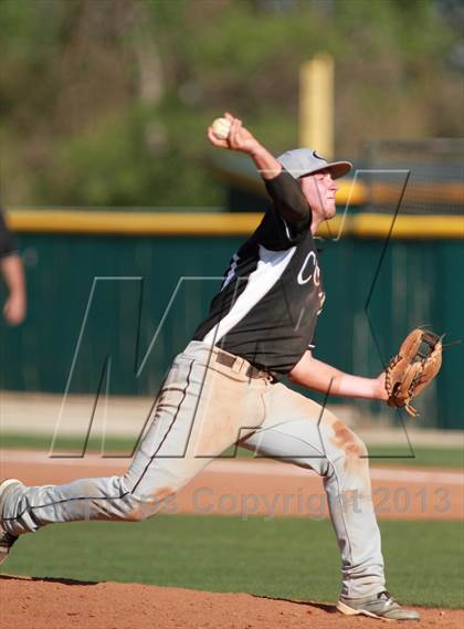 Thumbnail 2 in Haysville Campus vs. Derby (KSHSAA 6A Regional Playoff) photogallery.