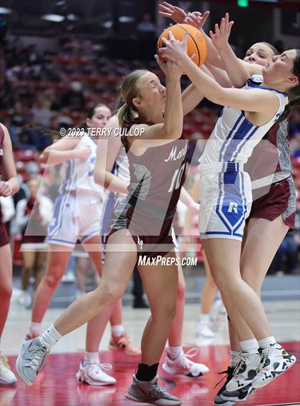 Thumbnail 2 in Morgan vs. Richfield (UHSAA 3A Semifinal) photogallery.