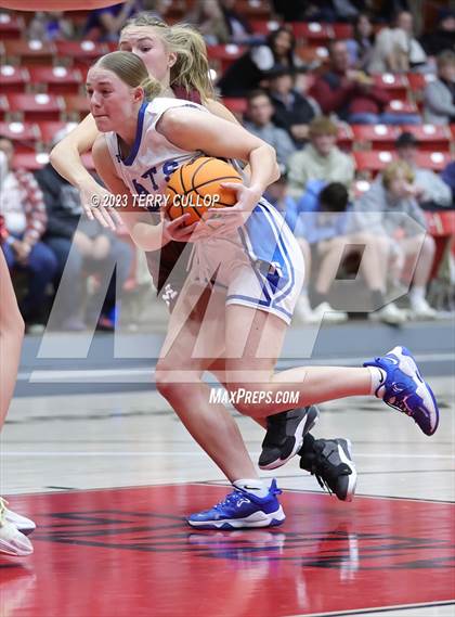 Thumbnail 1 in Morgan vs. Richfield (UHSAA 3A Semifinal) photogallery.