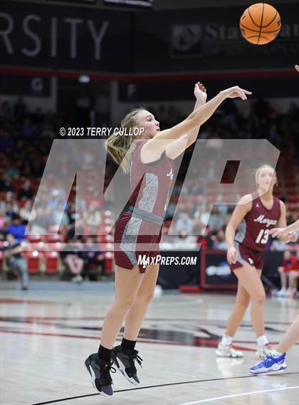 Thumbnail 1 in Morgan vs. Richfield (UHSAA 3A Semifinal) photogallery.