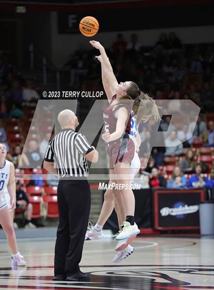 Thumbnail 1 in Morgan vs. Richfield (UHSAA 3A Semifinal) photogallery.