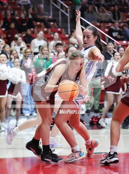 Thumbnail 3 in Morgan vs. Richfield (UHSAA 3A Semifinal) photogallery.