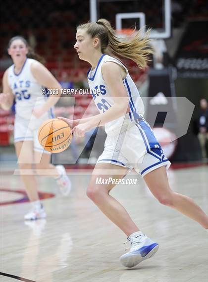 Thumbnail 3 in Morgan vs. Richfield (UHSAA 3A Semifinal) photogallery.