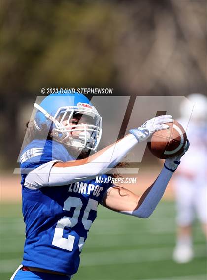 Thumbnail 1 in Agoura @ Lompoc photogallery.
