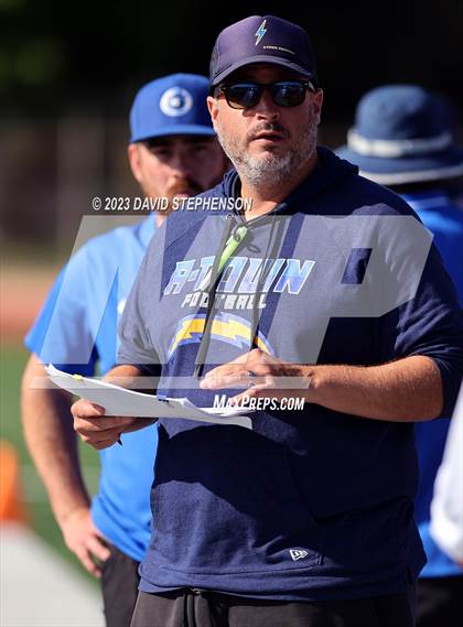 Thumbnail 2 in Agoura @ Lompoc photogallery.