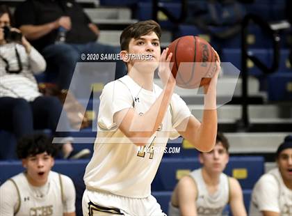 Thumbnail 1 in Central Catholic @ Sierra photogallery.