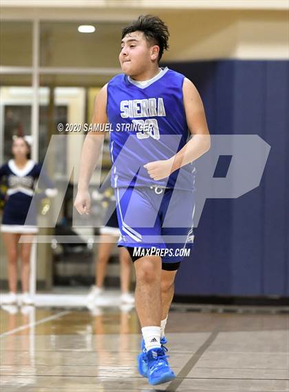 Thumbnail 2 in Central Catholic @ Sierra photogallery.
