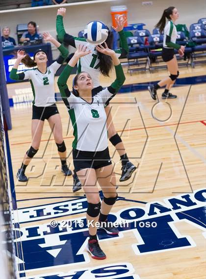 Thumbnail 3 in O'Connor vs Reagan (UIL 6A Regional Quarterfinal) photogallery.