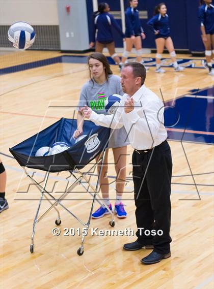 Thumbnail 1 in O'Connor vs Reagan (UIL 6A Regional Quarterfinal) photogallery.