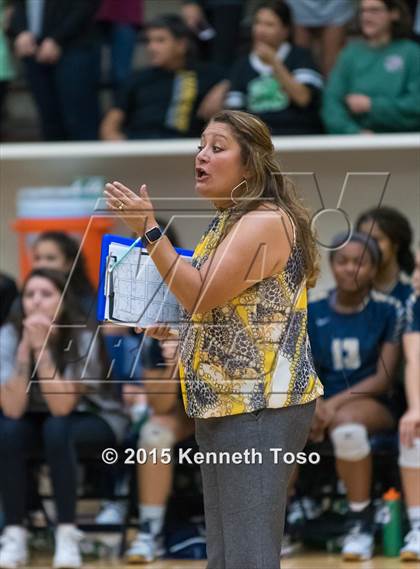 Thumbnail 2 in O'Connor vs Reagan (UIL 6A Regional Quarterfinal) photogallery.