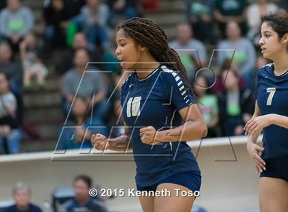 Thumbnail 1 in O'Connor vs Reagan (UIL 6A Regional Quarterfinal) photogallery.