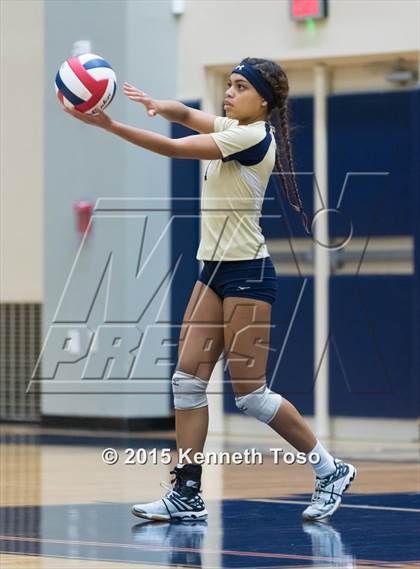 Thumbnail 1 in O'Connor vs Reagan (UIL 6A Regional Quarterfinal) photogallery.