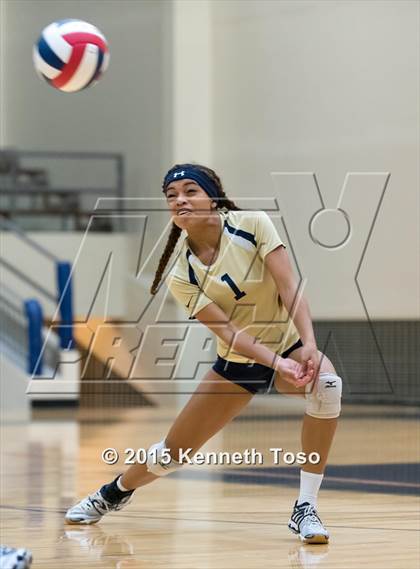 Thumbnail 3 in O'Connor vs Reagan (UIL 6A Regional Quarterfinal) photogallery.