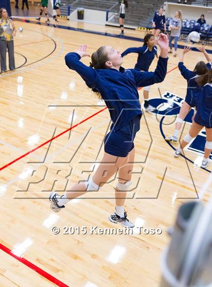 Thumbnail 2 in O'Connor vs Reagan (UIL 6A Regional Quarterfinal) photogallery.