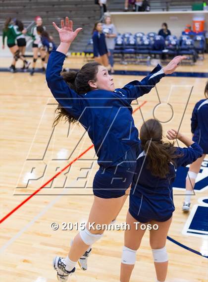 Thumbnail 1 in O'Connor vs Reagan (UIL 6A Regional Quarterfinal) photogallery.