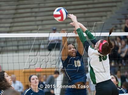 Thumbnail 1 in O'Connor vs Reagan (UIL 6A Regional Quarterfinal) photogallery.