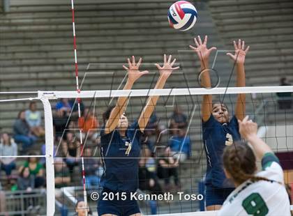 Thumbnail 1 in O'Connor vs Reagan (UIL 6A Regional Quarterfinal) photogallery.