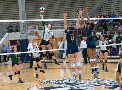 Thumbnail 2 in O'Connor vs Reagan (UIL 6A Regional Quarterfinal) photogallery.