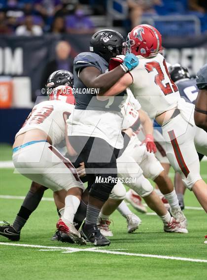 Thumbnail 2 in LBJ Austin vs Fredericksburg (UIL 4A D1 Quarterfinals) photogallery.