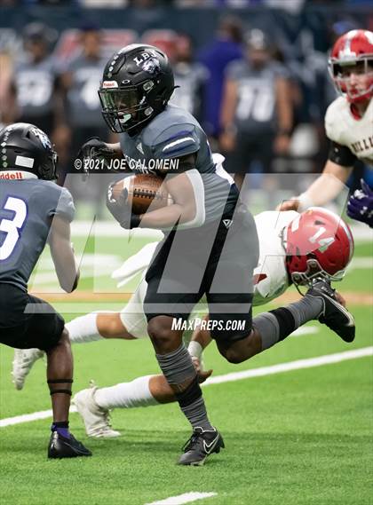 Thumbnail 2 in LBJ Austin vs Fredericksburg (UIL 4A D1 Quarterfinals) photogallery.