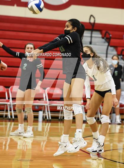 Thumbnail 2 in Tracy vs. Granite Bay (CIF SJS D2 Final) photogallery.