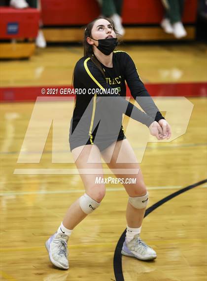 Thumbnail 2 in Tracy vs. Granite Bay (CIF SJS D2 Final) photogallery.