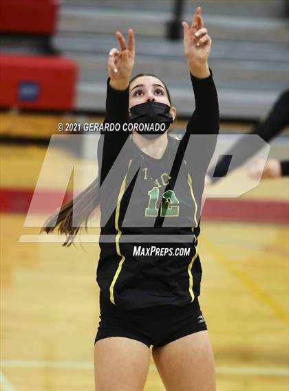 Thumbnail 2 in Tracy vs. Granite Bay (CIF SJS D2 Final) photogallery.