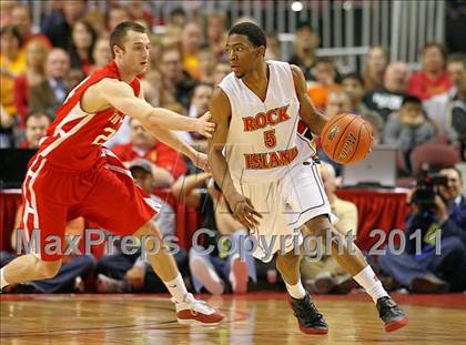 Thumbnail 1 in Rock Island vs. Centralia (IHSA Class 3A Final) photogallery.
