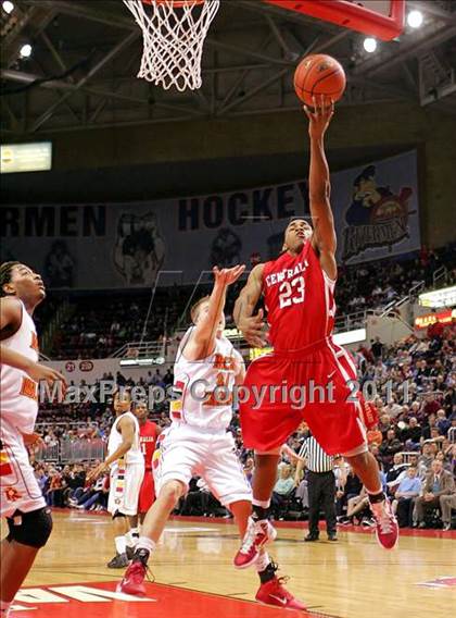 Thumbnail 1 in Rock Island vs. Centralia (IHSA Class 3A Final) photogallery.