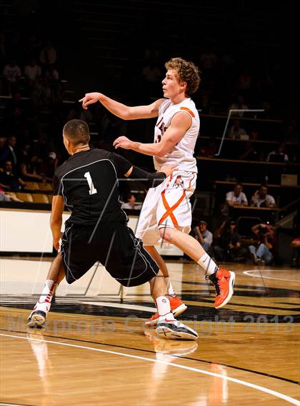 Thumbnail 2 in Wasson vs. Lewis-Palmer (CHSAA 4A Final Four) photogallery.