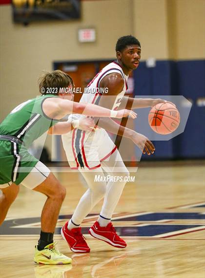 Thumbnail 2 in Hardin-Jefferson vs Tatum (Hardin-Jefferson Basketball Marathon) photogallery.