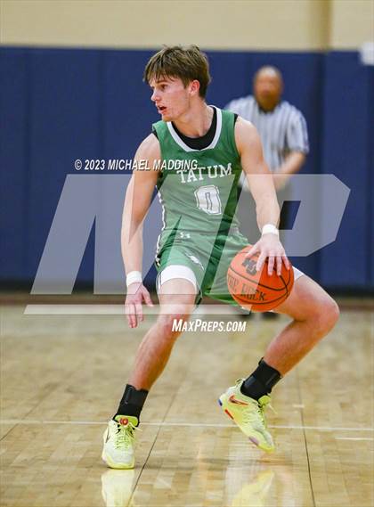 Thumbnail 2 in Hardin-Jefferson vs Tatum (Hardin-Jefferson Basketball Marathon) photogallery.