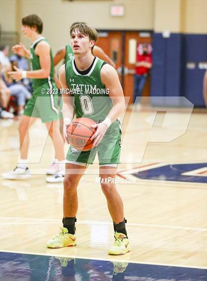 Thumbnail 2 in Hardin-Jefferson vs Tatum (Hardin-Jefferson Basketball Marathon) photogallery.