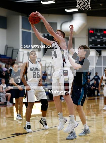 Thumbnail 1 in Juan Diego Catholic @ Herriman photogallery.