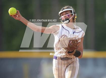 Thumbnail 2 in Rosepine vs Doyle (LHSAA 2A Quarterfinal Playoff) photogallery.