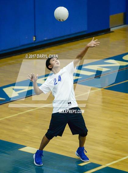 Thumbnail 3 in La Salle @ San Marino photogallery.