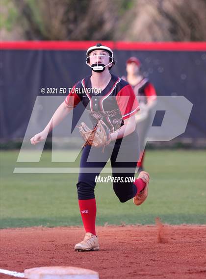 Thumbnail 1 in Etowah @ Cherokee photogallery.